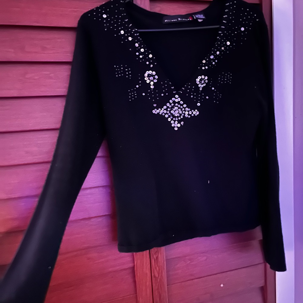 Size XL, long sleeve, stretchy knit sweater top w/ silver sequin detail